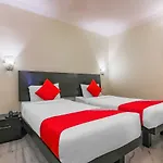 Oyo 42638 Hotel Planet Grande
