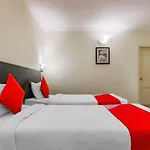 Oyo 42638 Hotel Planet Grande